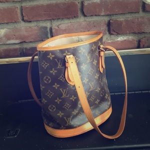 Louis Vuitton Monogram Petit Bucket Bag